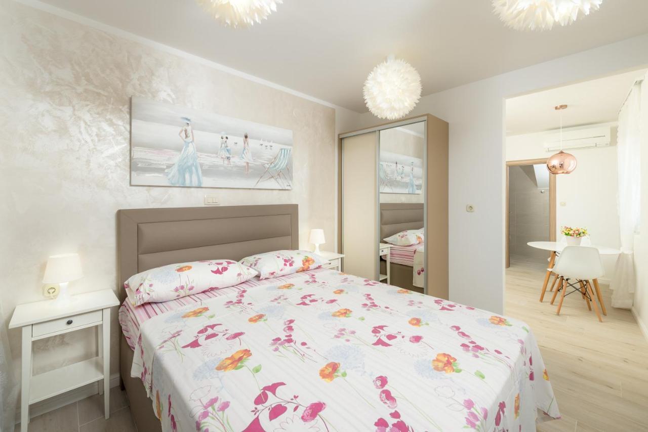 Luxury Bellavista Amazing Sea Holidays With Private Beach & Parking Milna  Esterno foto