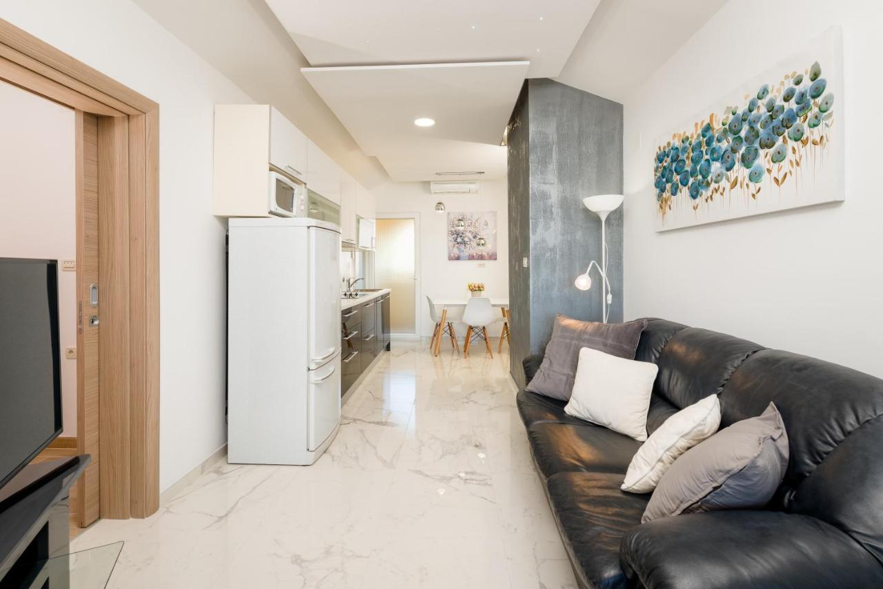 Luxury Bellavista Amazing Sea Holidays With Private Beach & Parking Milna  Esterno foto