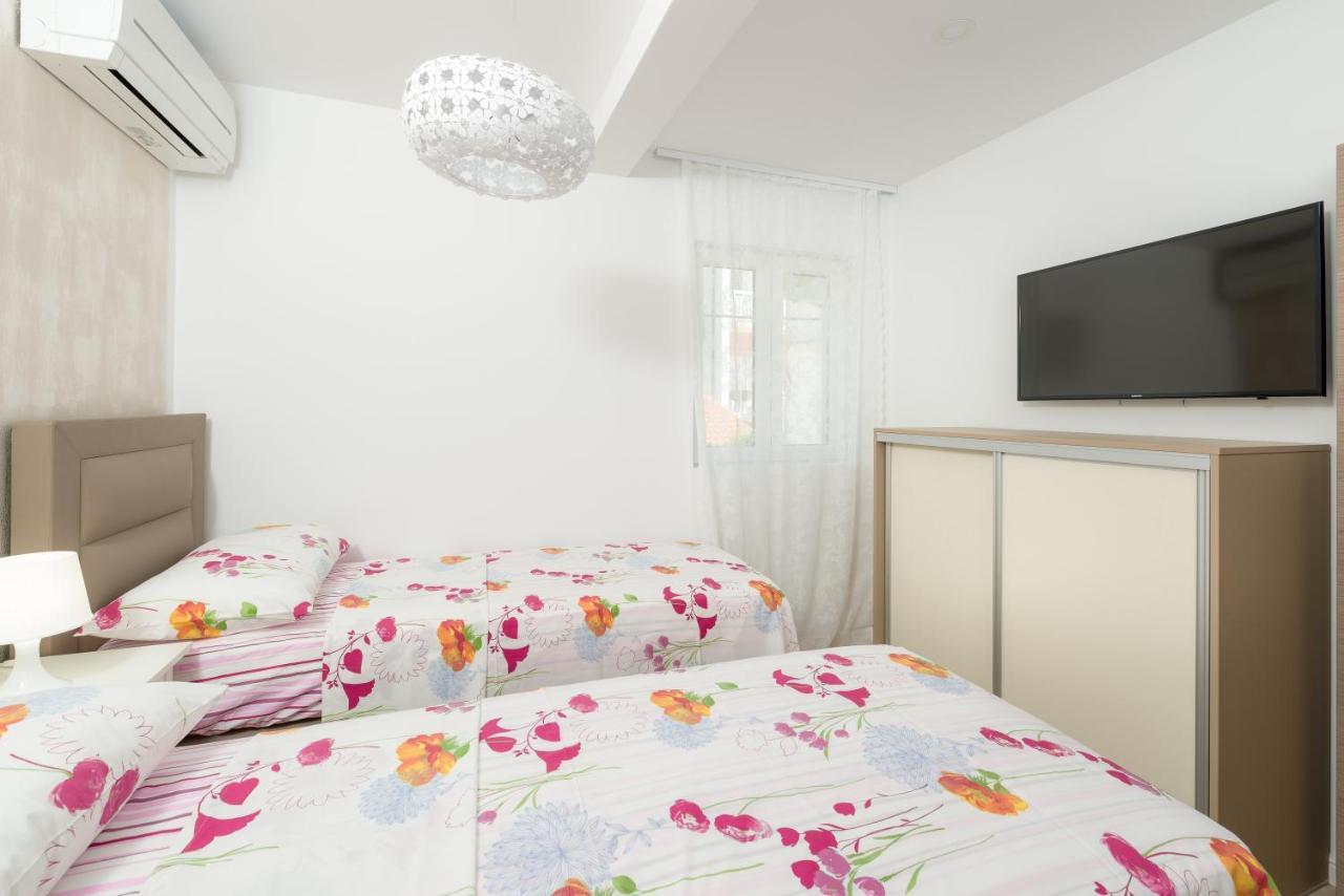 Luxury Bellavista Amazing Sea Holidays With Private Beach & Parking Milna  Esterno foto