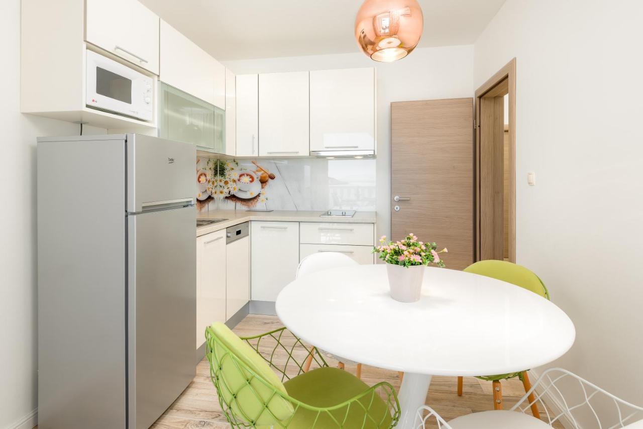 Luxury Bellavista Amazing Sea Holidays With Private Beach & Parking Milna  Esterno foto