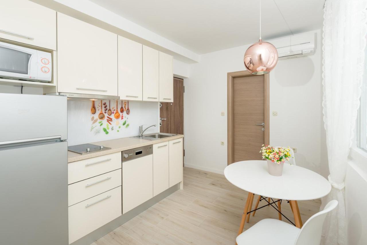 Luxury Bellavista Amazing Sea Holidays With Private Beach & Parking Milna  Esterno foto